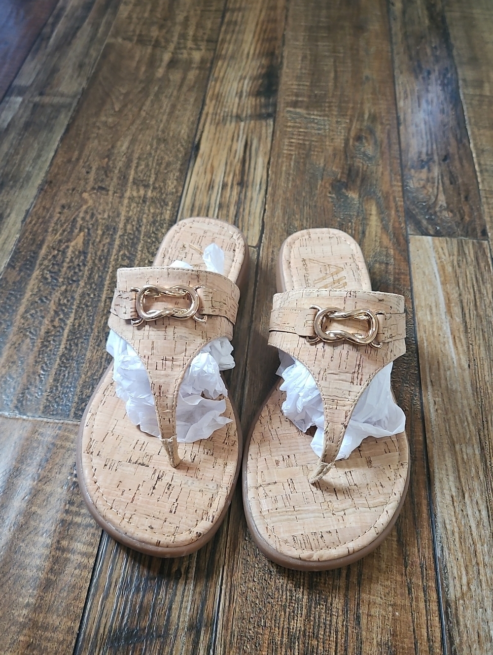 Aerosoles Women's Cork Thong Sandals with Gold Accent - Natural